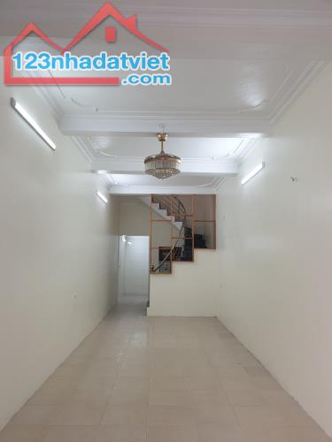 BÁN NHÀ 1.35 TỶ 2 TẦNG 63M2 ( ĐÔNG NAM ) NGÕ NGUYỄN TRI PHƯƠNG