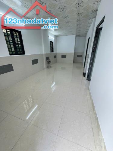 Nhà hẻm Liên khu 5-6,Bình Hưng Hòa B dt70m2 1 lầu 2pn 2wc giá 4,3 tỷ - 4