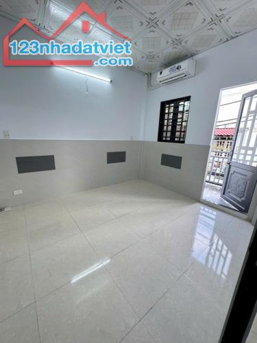 Nhà hẻm Liên khu 5-6,Bình Hưng Hòa B dt70m2 1 lầu 2pn 2wc giá 4,3 tỷ - 5