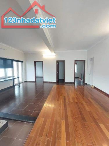 Bán Gấp Biệt Thự Vườn Đào - Lạc Long Quân- Tây Hồ dt: 252m2 x 5 Tầng Mt:14m Giá bán 138 t - 4