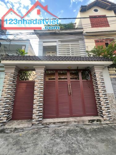 Biệt Thự Sân vườn đường Gò Ô Môi quận 7, 153m2, nhỉnh 11 tỷ