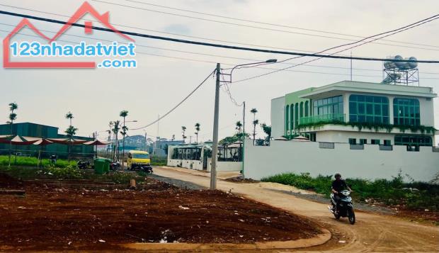 Đất nền đấu giá đối diện nhà văn hóa, có sổ full thổ cư - 1