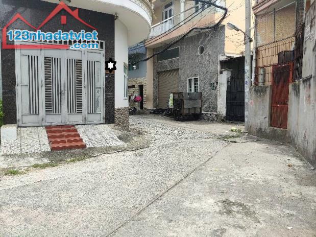 Bán nhà vào ở ngay Trường Chinh, Tân Bình, DT 76m2 chỉ 5,45 tỷ còn TL 0935767286 - 2