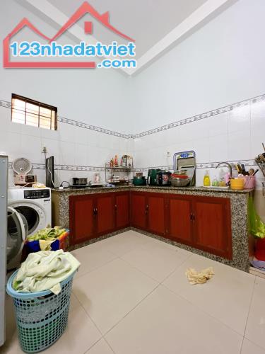 BÁN NHÀ MẶT TIỀN ĐƯỜNG SỐ CHÍNH CHỦ 45M2 QUẬN 4 - NHỈNH 8 TỶ TL..\ - 2