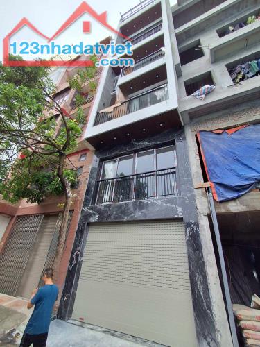 Bán nhà Bồ Đề,Long Biên 7 tầng,60m2,mt4.2m oto tránh nhỉnh 17 tỷ