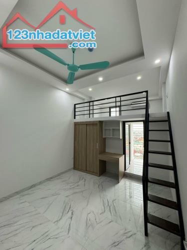 SỔ HƯU ĐÂY CHỨ ĐÂU-MẶT PHỐ LAI XÁ - Ô TÔ TRÁNH KINH DOANH - GIÁP VÀNH ĐAI 3.5 - 4