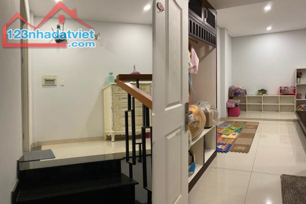 Bán nhà Nguyễn Công Hoan Phú Nhuận, 73m² (4.7m x 15.6m) 5 Tầng 6 phòng - 4