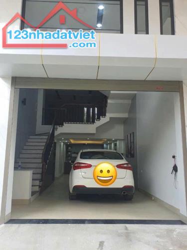 Bán nhà 3 tầng Nông Trang, 62m2, Mới, OTO, ngõ thông 2.6 tỷ - 1