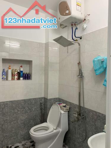 Bán nhà 45m2 giá 1,9 tỷ để lại toàn bộ nội thất trung tâm Sở Dầu sau quận ủy Hồng Bàng - 3