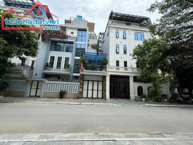 ⚜️ Liền kề VIP Rue De Charme 214 Nguyễn Xiển, Thanh Xuân, 93m2 6T MT 6m, Chỉ 29.5 Tỷ ⚜️