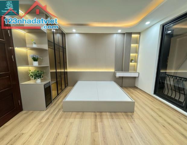 Bán Nhà Khuyến Lương, OTO đỗ cồng, TK Hiện Đại, 5 Tầng, 30m2, 4 Tỷ - 3