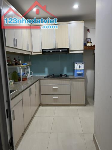 Cần cho thuê gấp căn hộ Ngọc Phương Nam Quận 8,Dt : 90 m2, 2PN, 2WC, Giá : 10.5 tr/th, - 1