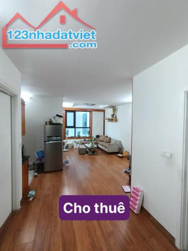 Cho thuê căn hộ Valencia C Việt Hưng 61m2 2PN full đồ 7tr LH:0388611108.