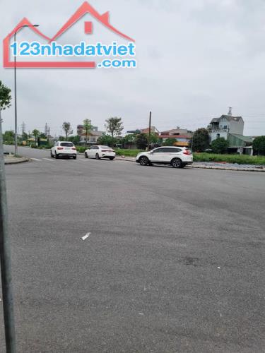 ĐẤU GIÁ THUỴ LÂM GIÁ CHỈ 52 tr 1 m  VIEW Vườn Hoa 🌟🌟🌟
🌈🌈 Diện tích 87.5 m mặt tiền 5 - 3