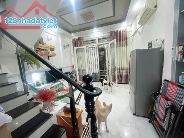 NGAY CÔNG TY MERCEDES - BÁN NHÀ 2 TẦNG ĐƯỜNG SỐ 19 P8 QUẬN GÒ VẤP - 1