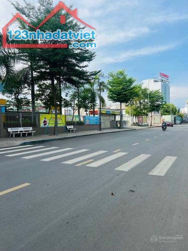 Chủ gửi lô 112m2 Quốc Lộ 51 - Long Thành 2tỷ khu dân cư đông đã có sổ hồng riêng