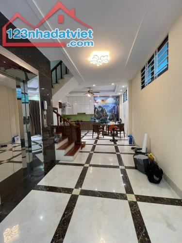 BỒ ĐỀ NGUYỄN VĂN CỪ 66M2 x 5T GARA OTO THANG MÁY LÔ GÓC NGÕ THÔNG. 14 TỶ - 1