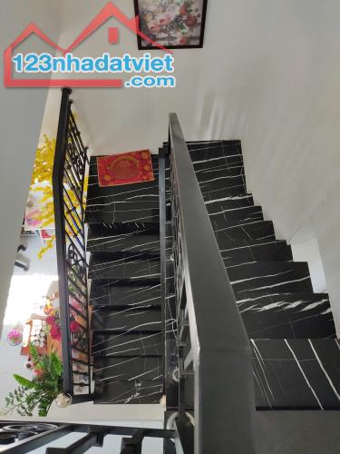 BÁN NHÀ 2 TẦNG ĐƯỜNG OTO 6M NGÔ ĐẾN TẠI P VĨNH PHƯỚC - NHA TRANG. LH 0935 964 828 - 2