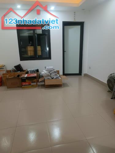 Bán nhà mặt phố Chùa Quỳnh, Hai Bà Trưng, tiện kinh doanh 5 tầng 50m2 giá 17.8 tỷ - 3