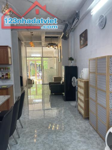 Nhà phố Đai Phúc Green Villas, 3 lầu, nột thất sẵn, giá 8.8 tỷ , LH: 0934.933.978 - 2