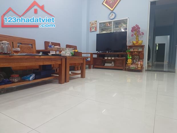 🏠 đẹp đường nhựa 5 m Tiểu la, Hải Châu chỉ hơn 40 triệu/ m2 - 1