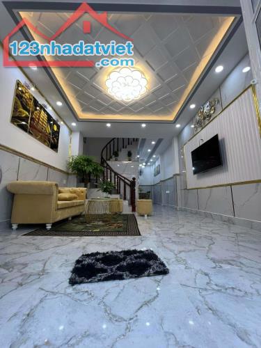 BÁN GẤP NHÀ , 4X15M, HẺM XE HƠI, TẠI CỐNG LỞ, TÂN BÌNH, GIÁ 4.85 TỶ