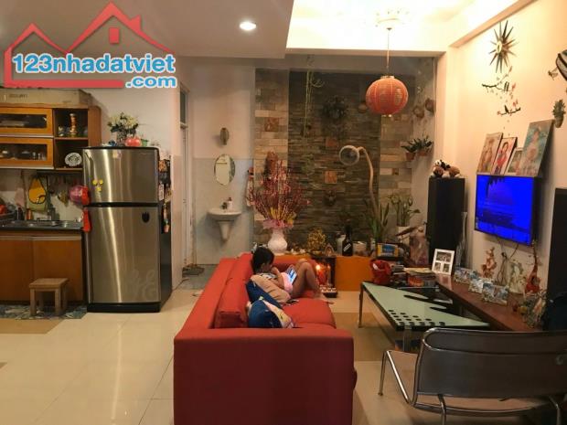 5.95 TỶ - NƠ TRANG LONG - NHÀ 3 TẤM - 58MV - NỞ HẬU 6M - 3