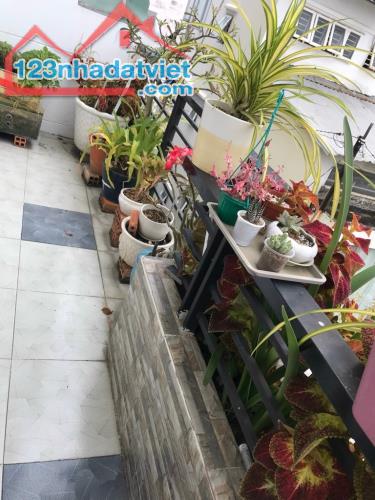 5.95 TỶ - NƠ TRANG LONG - NHÀ 3 TẤM - 58MV - NỞ HẬU 6M - 5