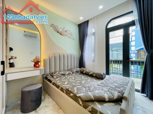 🏡🏡🏡 Nhà đẹp Gò vấp. 3 LÀU  Mới xây FULL NỘI THẤT. xách vali vô là ở. Nhà MỚI XÂY 4 - 4