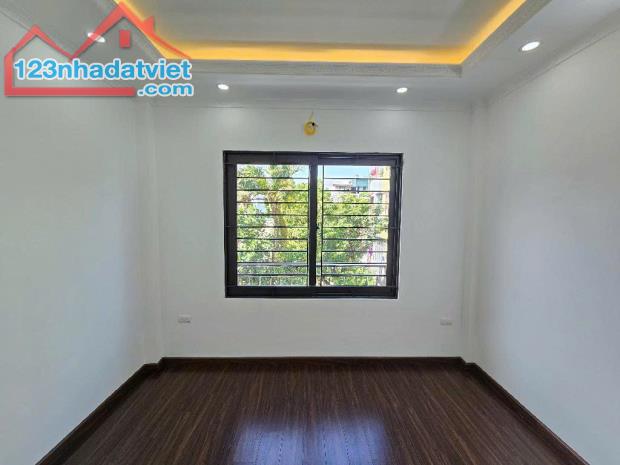 BÁN  NHÀ LIÊN NINH THANH TRÌ HÀ NỘI  56M2 5 TẦNG 4,15 TỈ - 3