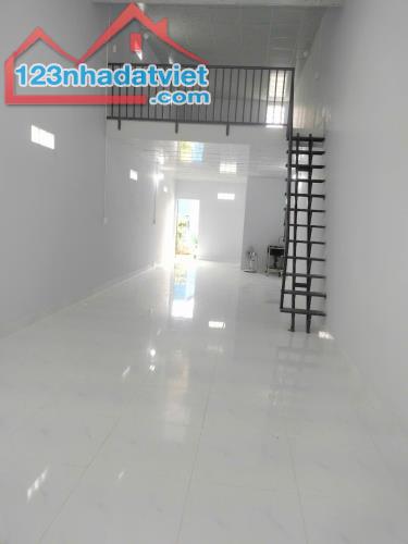 Cho thuê nhà Vườn Lài Q12, 100m2, ngang 4x17m, đường 4m, 12tr