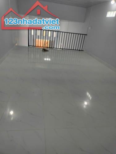 Cho thuê nhà Vườn Lài Q12, 100m2, ngang 4x17m, đường 4m, 12tr - 1