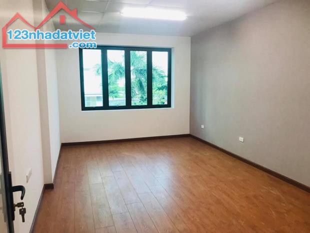 Cho thuê biệt thự tại KĐT Việt Hưng, Long Biên. 170m2, đủ nội thất, giá: 25 triệu/tháng - 3