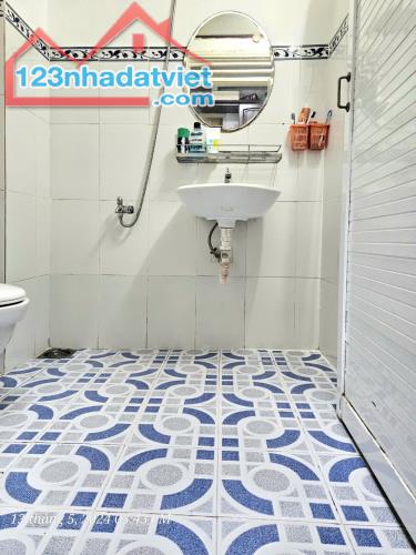 Cần bán căn hộ Sư Vạn Hạnh , 202 Sư Vạn Hạnh, Phường 09, Quận 5, diện tích 70m2, 2 phòng n - 4