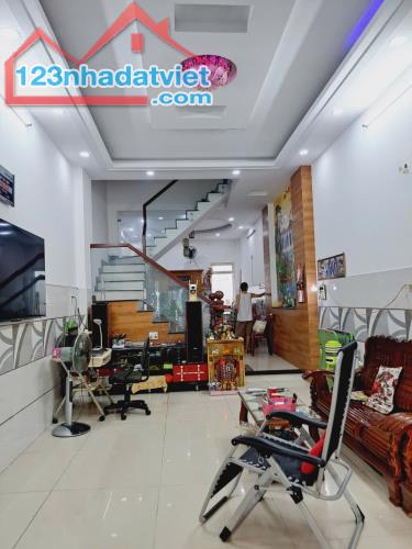 Bình Tân, Hẻm nhựa thông Hương lộ 2, 68M2, Nhà 4 tầng, giá rẻ, kinh doanh. - 1