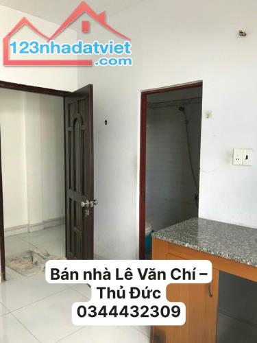 Bán nhà Thủ đức – Lê Văn Chí – Mặt tiền kinh doanh + Căn hộ dịch vụ – 60 triệu/th – 186 m2 - 1