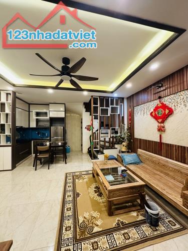 💥💥💥Nhà Đẹp Đặng Tiến Đống, Ba Bước Ra Phố, Full Nội Thất, 38m2x5T, Giá 8.3 Tỷ
