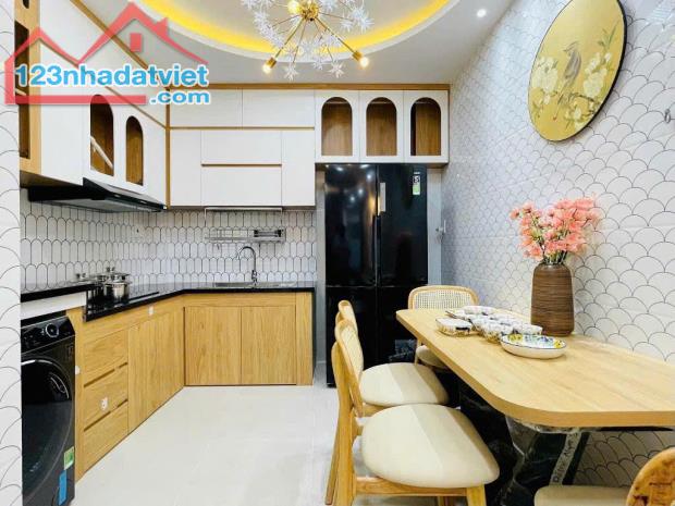 NHÀ SÁT KHU CITYLAND - NGUYỄN DU - NHÀ MỚI KENG ĐẦY ĐỦ NỘI THẤT - VÀO Ở NGAY - CHỈ 3.95 Tỷ - 2