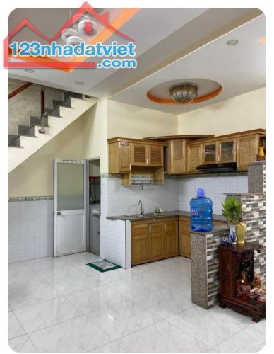 (Gò Vấp) Siêu Phẩm 60m²(4x15) - 2 lầu - hẻm ôtô 5m - 3 phòng ngủ (có phòng tầng trệt) -