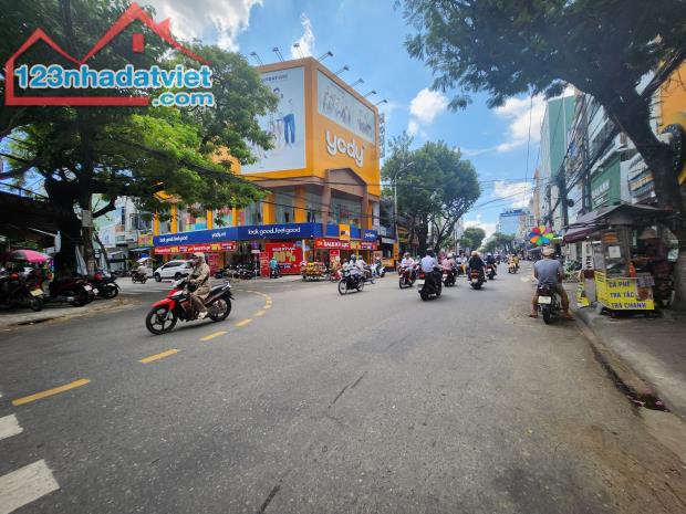 Hải Châu – Trung tâm TP – Nhỉnh 2 tỷ có ngay lô đất 2 mặt đường – Hoàng Diệu – Ô tô đỗ cửa