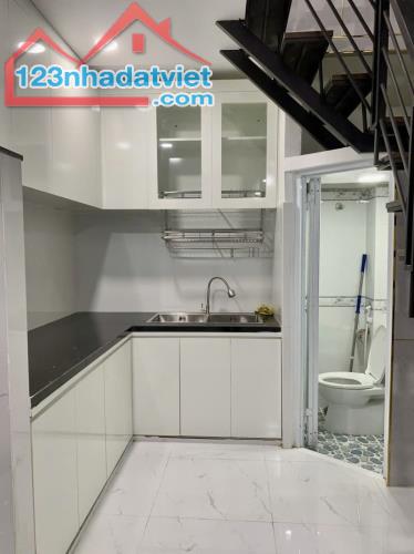 Nhà đẹp Nguyễn Đình Chiểu 22M2, 3 tầng, Đa Kao Quận 1, chỉ 5.3 tỷ. - 1