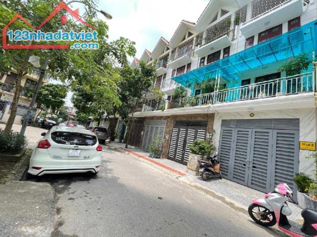 🚗 NHÀ ĐẸP -FULL NỘI THẤT - PHÂN LÔ VỈA HÈ ÔTÔ TRÁNH- KĐT LA KHÊ -HÀ ĐÔNG.4 TẦNG -60M² - 1