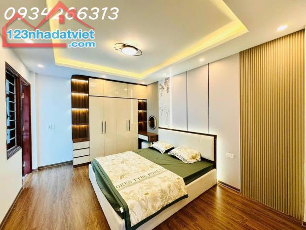 Bán nhà đẹp 38m2 5tầng mặt tiền 4m nhỉnh 6tỷ Lạc Long Quân gần Tây Hồ. - 1
