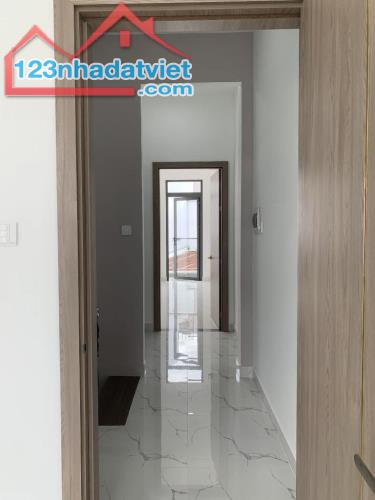 Nhà Đẹp Hẻm Xe Hơi 5m, 3 tầng đúc, Trường Chinh, Tân Bình, 4.3x16m, 67m2, 8.x tỷ TL - 2