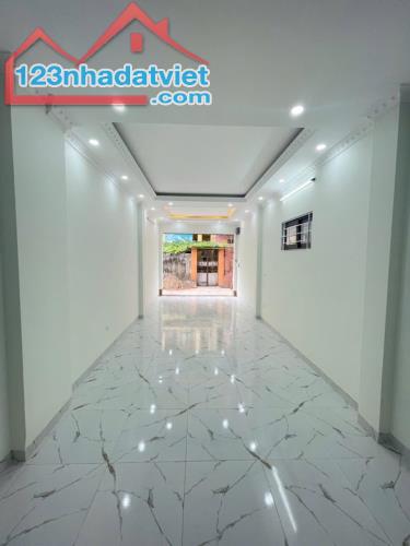 NHÀ CẦU DIỄN, 35M2, 5 TẦNG, Ô TÔ TẢI DỪNG ĐỖ VÀ QUAY ĐẦU NGAY TẠI CỬA, 5.2 TỶ