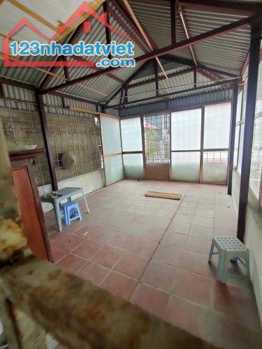 Bán nhà ngõ 269 Lạc Long Quân, DT 80m, 4 tầng, MT 6.7m, giá 14 tỷ, ngõ 2.5m. - 4
