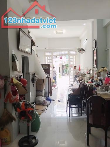 Nhà đẹp ở ngay Phạm Thế Hiển, xe hơi đỗ cửa, 60m2, 4T, SHR, khu dân trí cao, chỉ 6 Tỷ. - 1