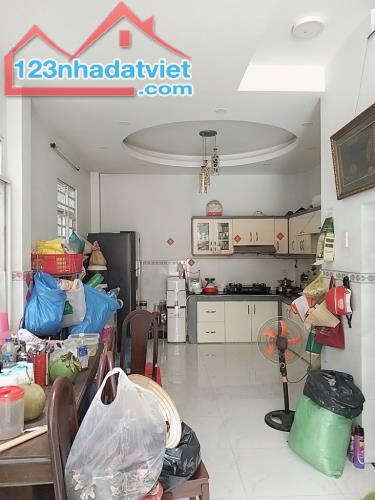 Nhà đẹp ở ngay Phạm Thế Hiển, xe hơi đỗ cửa, 60m2, 4T, SHR, khu dân trí cao, chỉ 6 Tỷ. - 2