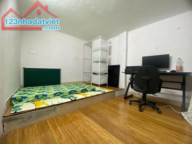 Bán nhà riêng ngõ 93 Hoàng Văn Thái 40m2, 4 Tầng, Ô Tô Dừng Đỗ Giá Chỉ 5,8 Tỷ - 4