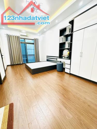 BÁN NHÀ ĐƯỜNG LÁNG 40M2 - NHÀ 4 TẦNG MẶT TIỀN 5.9M - GIÁ 5.8 TỶ - 3